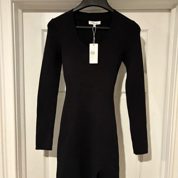 Elegant Black Long Sleeve Dress - Picture 2 of 6